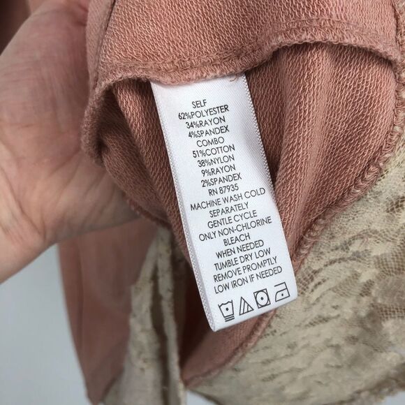 LOGO Lounge Pink V Neck Sweater Top Floral Lace Trim - Picture 6 of 7